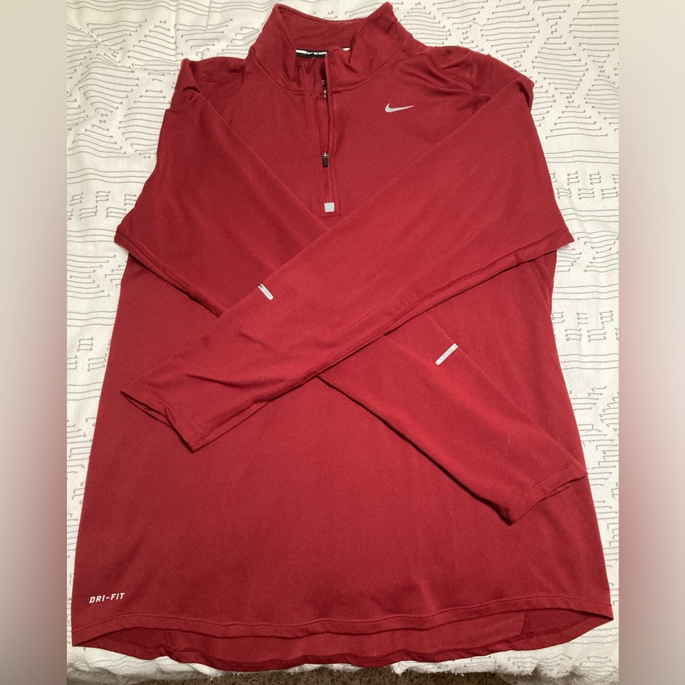 Nike Dri-Fit Long Sleeve Size M